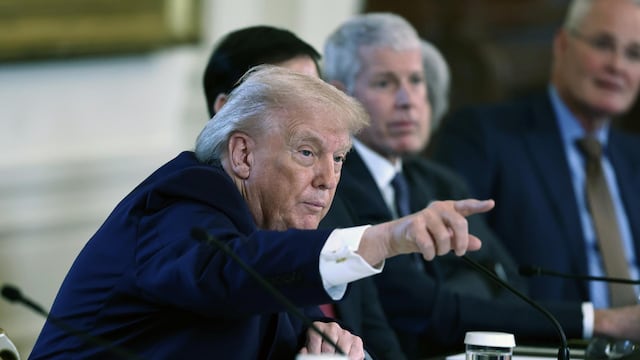 Donald Trump se reunió con al menos 17 petroleras en la Casa Blanca