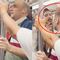 Un argentino desata pleito en Metro CDMX por quejarse del “olor a gente” (VIDEO)