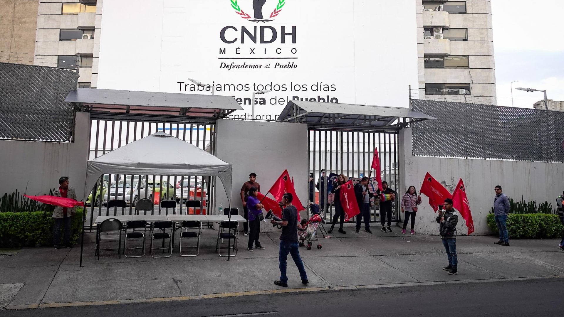 CNDH niega haber exonerado al Ejército en el caso Ayotzinapa