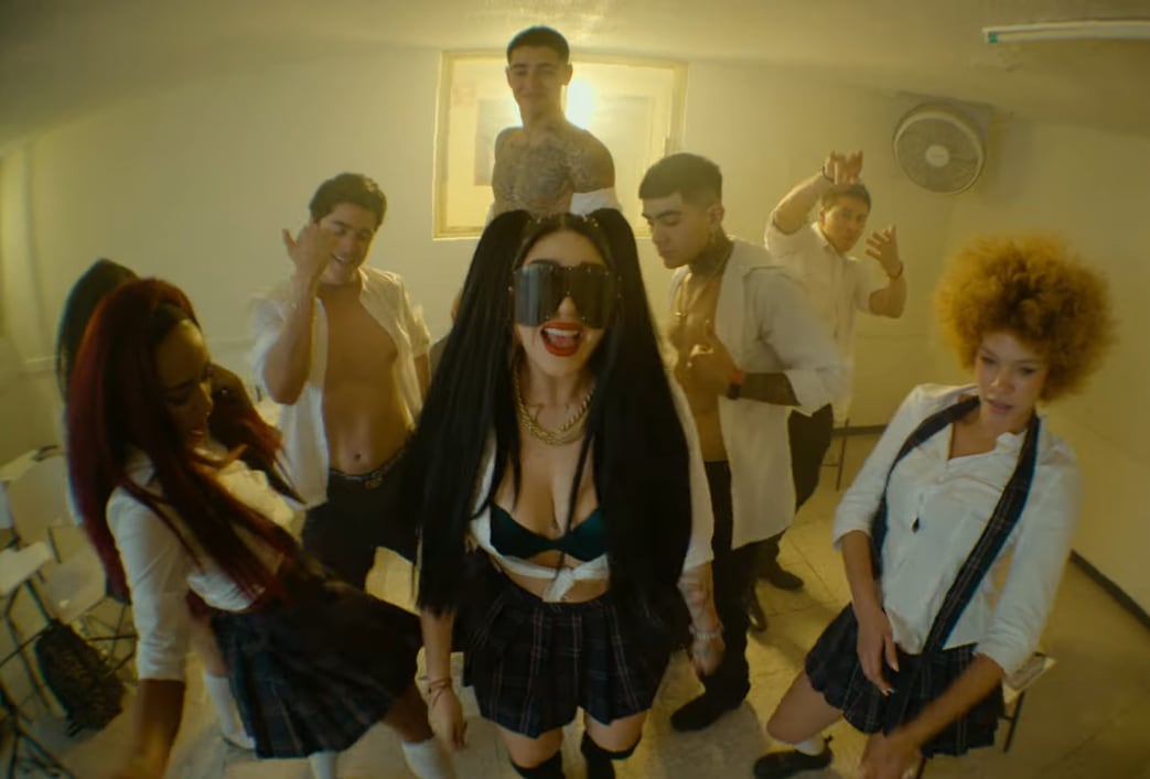 Bellakath estrena "Papi Quiero Perrear".