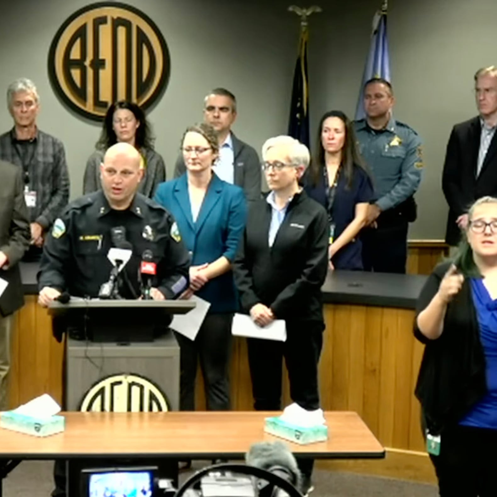 Tiroteo en escuela de Oregon: un transeúnte armado habría abatido al pistolero