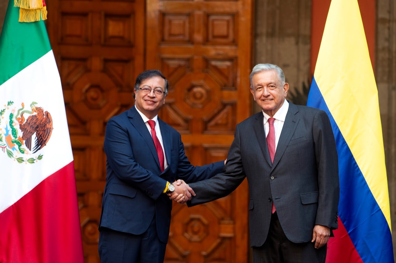 AMLO recibe a Gustavo Petro
