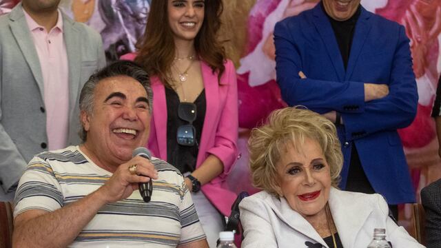 Silvia Pinal y Carlos Ignacio.