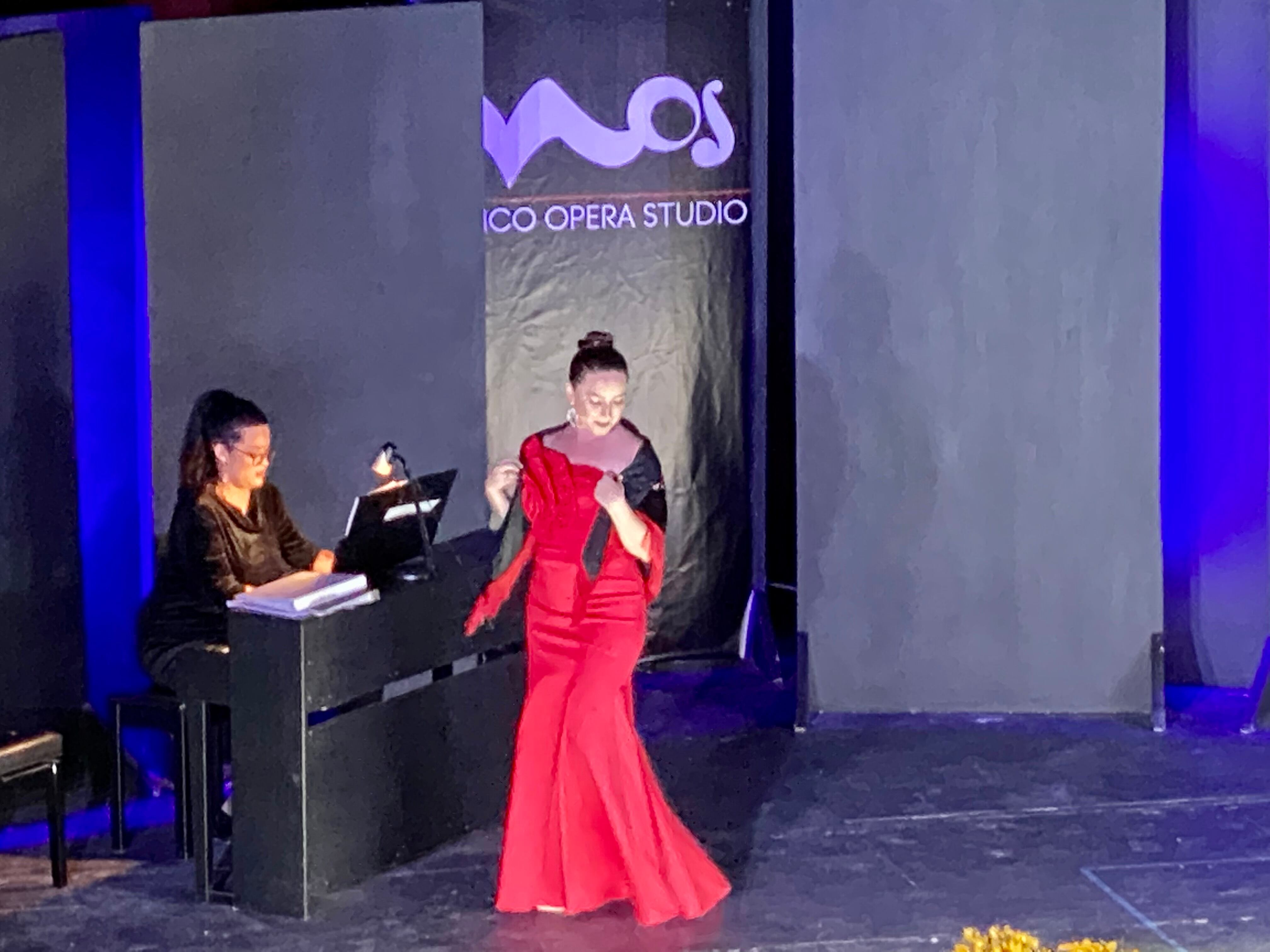 Ifi Lejarza y Priscilla Portales.