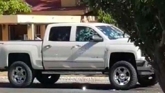 Camioneta en la que viajaba Luis Mendoza.