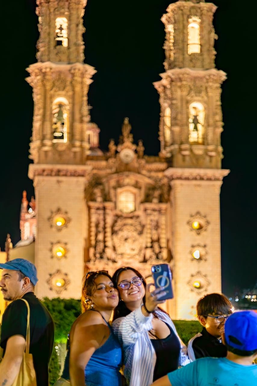 Acapulco e Ixtapa impulsan turismo en Guerrero por Día del Amor