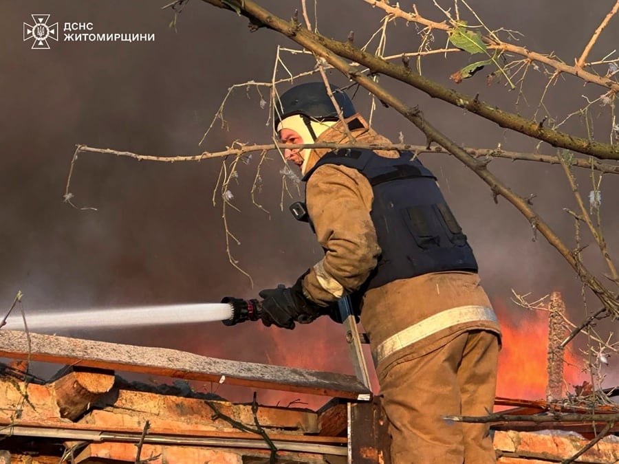 Foto facilitada por el servicio de prensa del Servicio de Emergencias del Estado (SES) de Ucrania