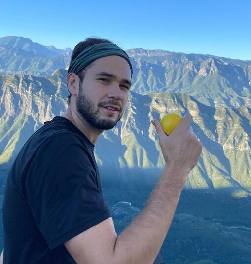 Mauricio Garza, vocalista de los Dos Garza