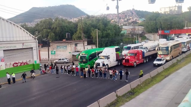 Bloqueo en la autopista México-Pachuca hoy sábado 16 de agosto