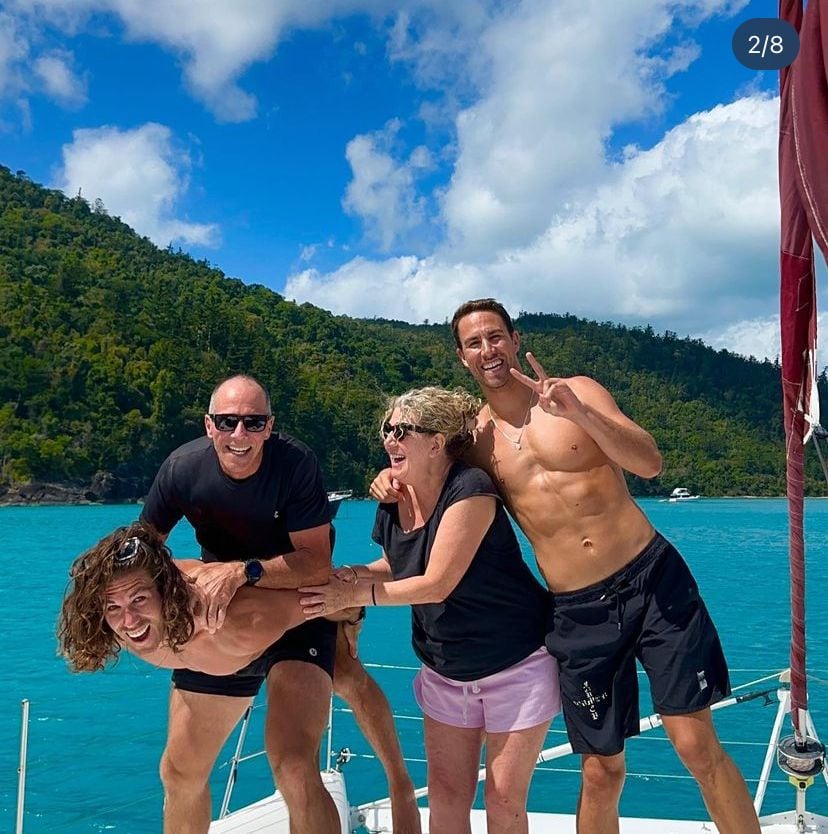 Jake Robinson durante sus viajes
