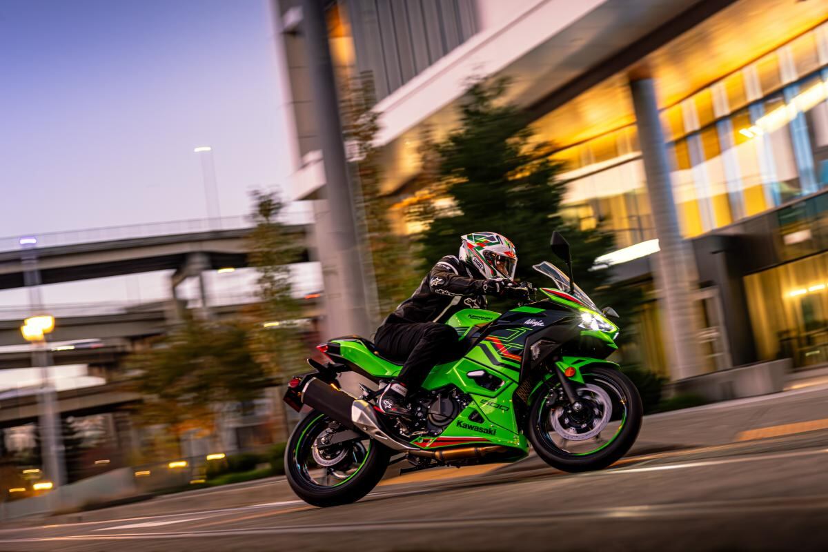 Kawasaki Ninja 500 / Tomada de X
