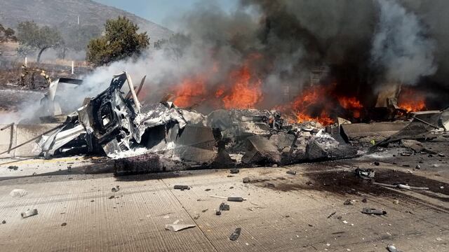 Incendio por choque entre tráileres en Arco Norte