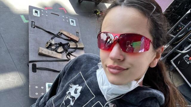 Fan le escribe nota a Rosalía