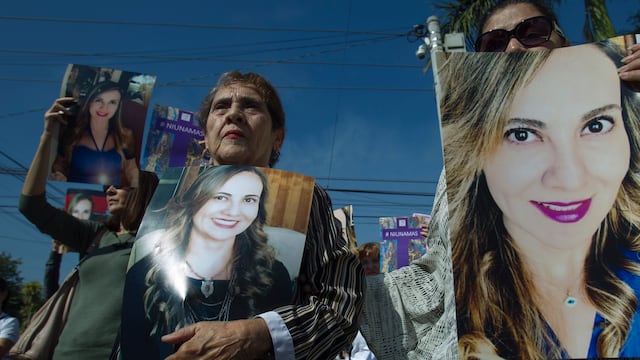 Protesta por el feminicidio de Abril Pérez Sagaón.