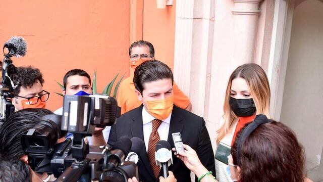 Samuel García y Mariana Rodríguez