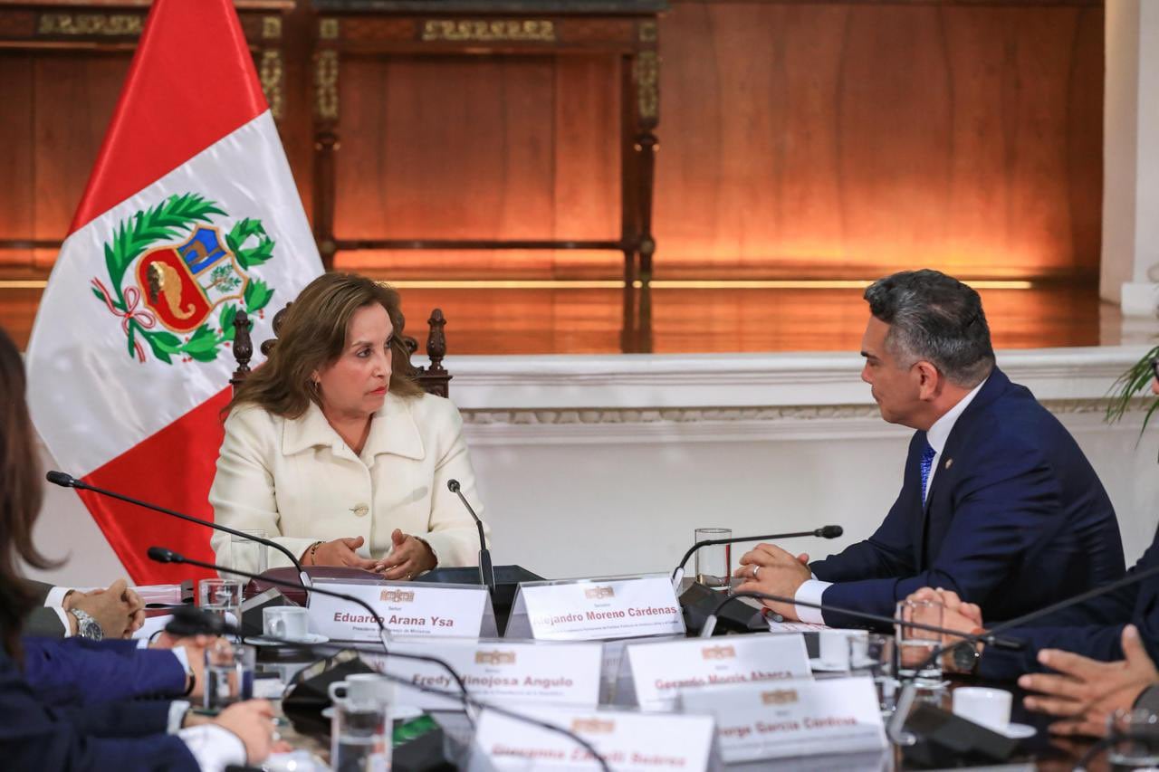 Alito Moreno se reunió con Dina Boluarte
