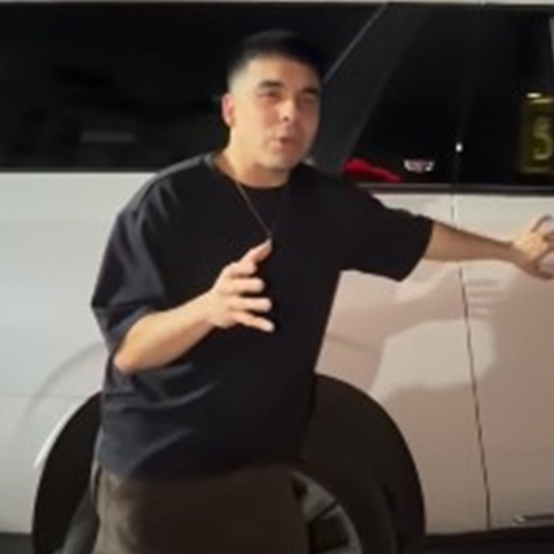 MC Davo denuncia robo en Monterrey: saquean dos camionetas