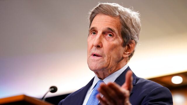 El enviado presidencial por el Clima de EU, John Kerry, anticipó que México asumirá el compromiso climático en la COP27.