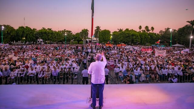 Rubén Rocha Moya llenó la explanada de Sinaloa durante Segundo Informe de Gobierno