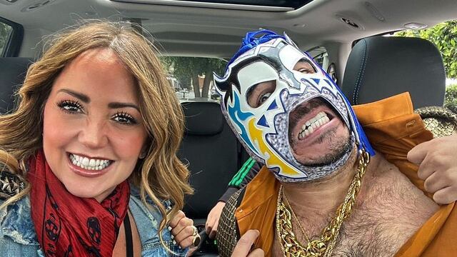 Andrea Legarreta y Escorpión Dorado