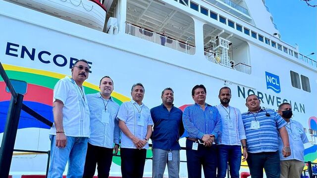 Llega el crucero Norwegian Encore al puerto de Acapulco, uno de los más grandes de los últimos 10 años