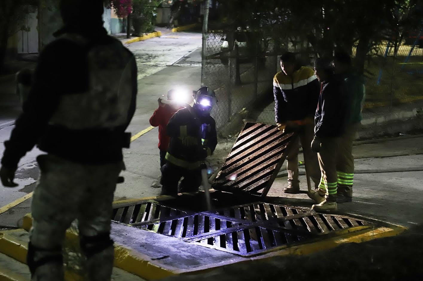 Fuga de combustible en Tlalnepantla