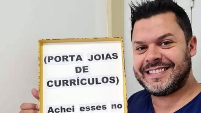 Kaká D'Avila, repartió currículums que encontró en la basura