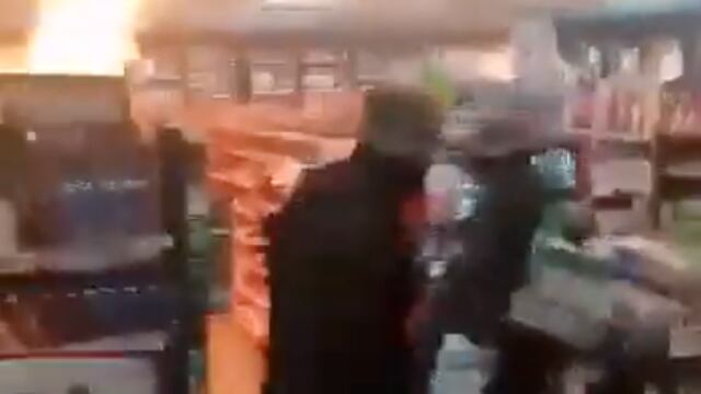 CJNG incendia Oxxo