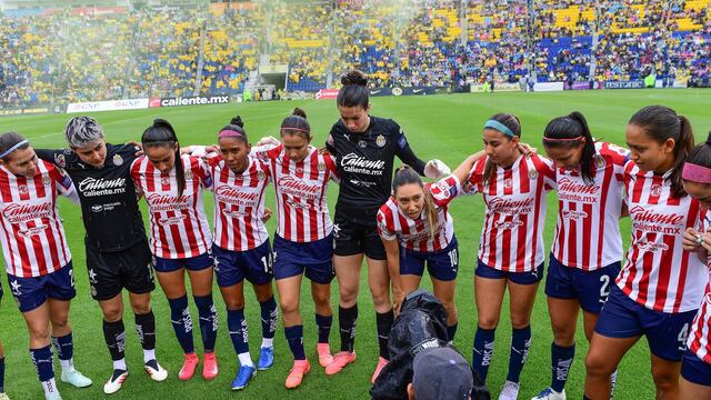En Chivas femenil ya tampoco aguanta a Chicharito y su machismo y aquí está la prueba