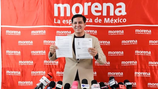 Juan Ángel Flores formaliza aspiración para coordinar Morena en Cuernavaca