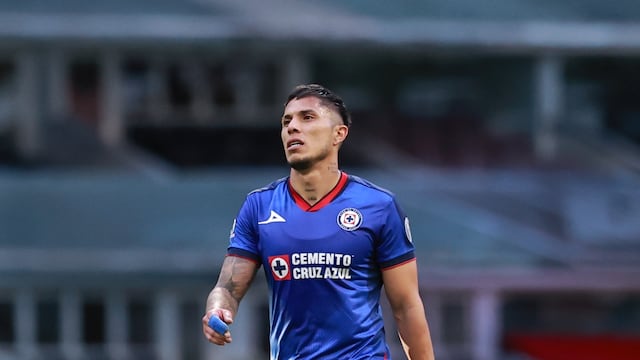 Carlos Salcedo con Cruz Azul.