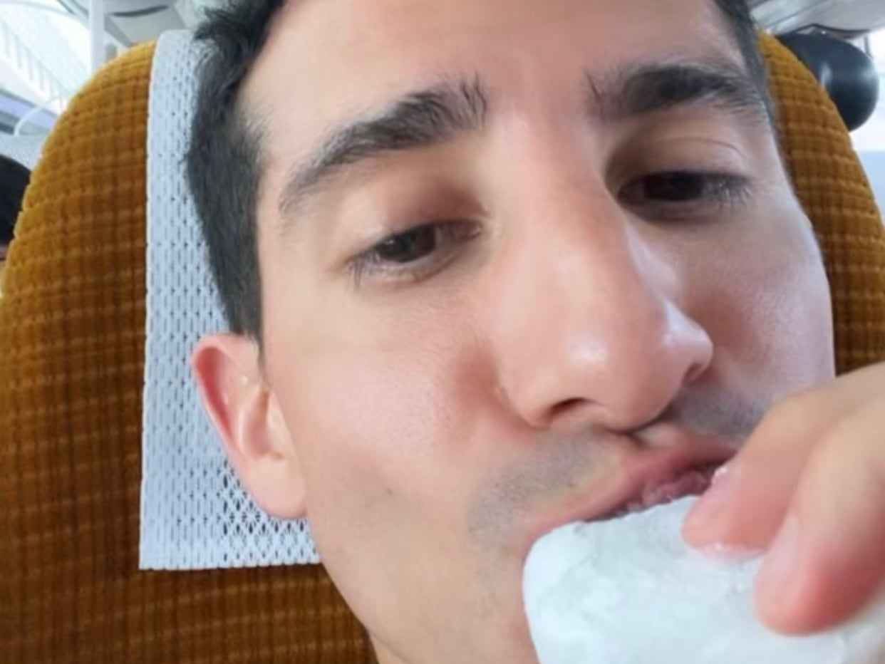 Rommel Pacheco - Mochi