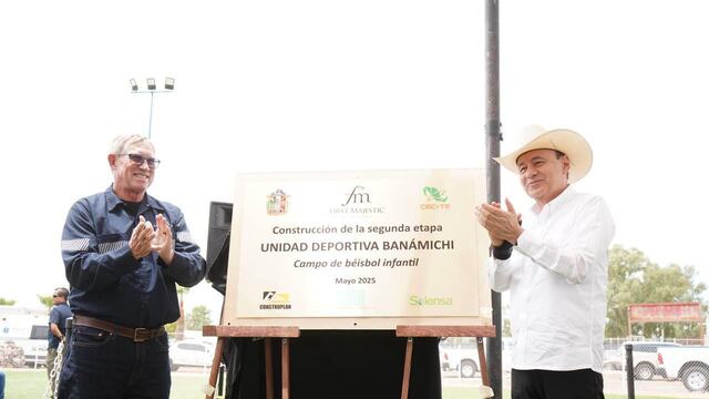 Alfonso Durazo y sector minero entregan Unidad Deportiva en Río Sonora