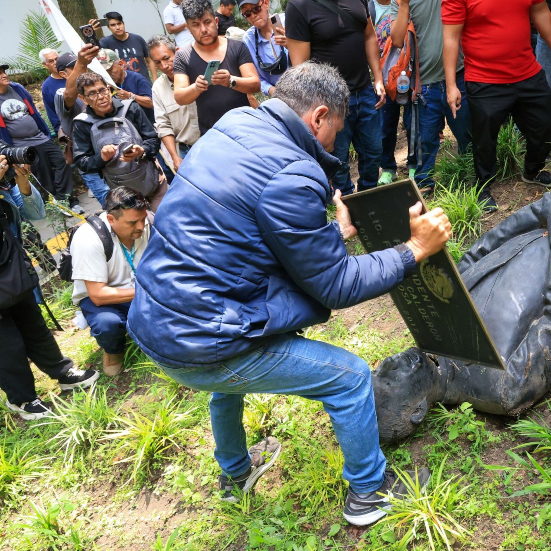 Le cortaron la cabeza y le dieron la razón