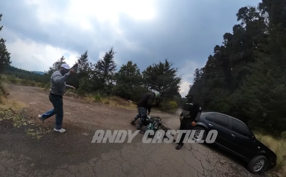 captura de video de asalto a un grupo de motociclistas en La Marquesa/ Andy Castillo
