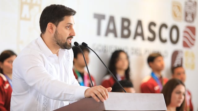El gobernador celebró la participación de la delegación de Tabasco por su actuación histórica.