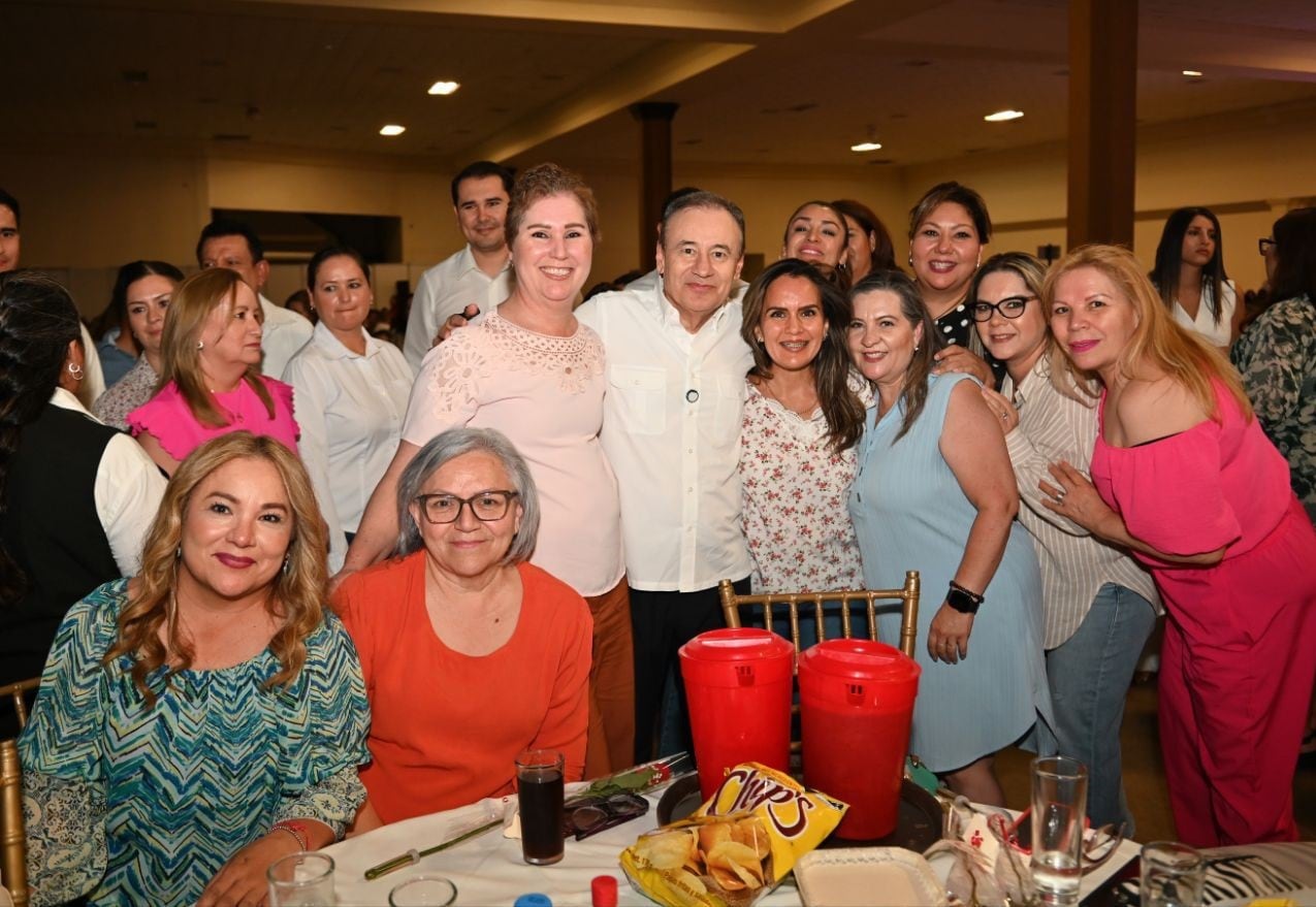 Alfonso Durazo reconoce la labor de 3 mil madres que trabajan en el Gobierno de Sonora