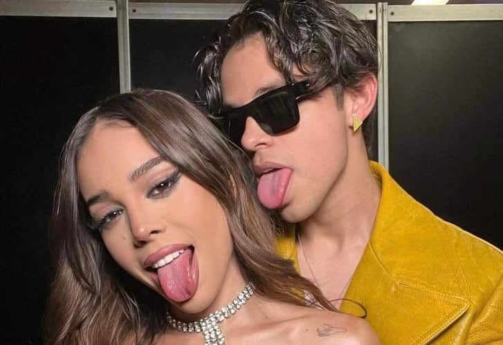 Danna Paola con Alex Hoyer.
