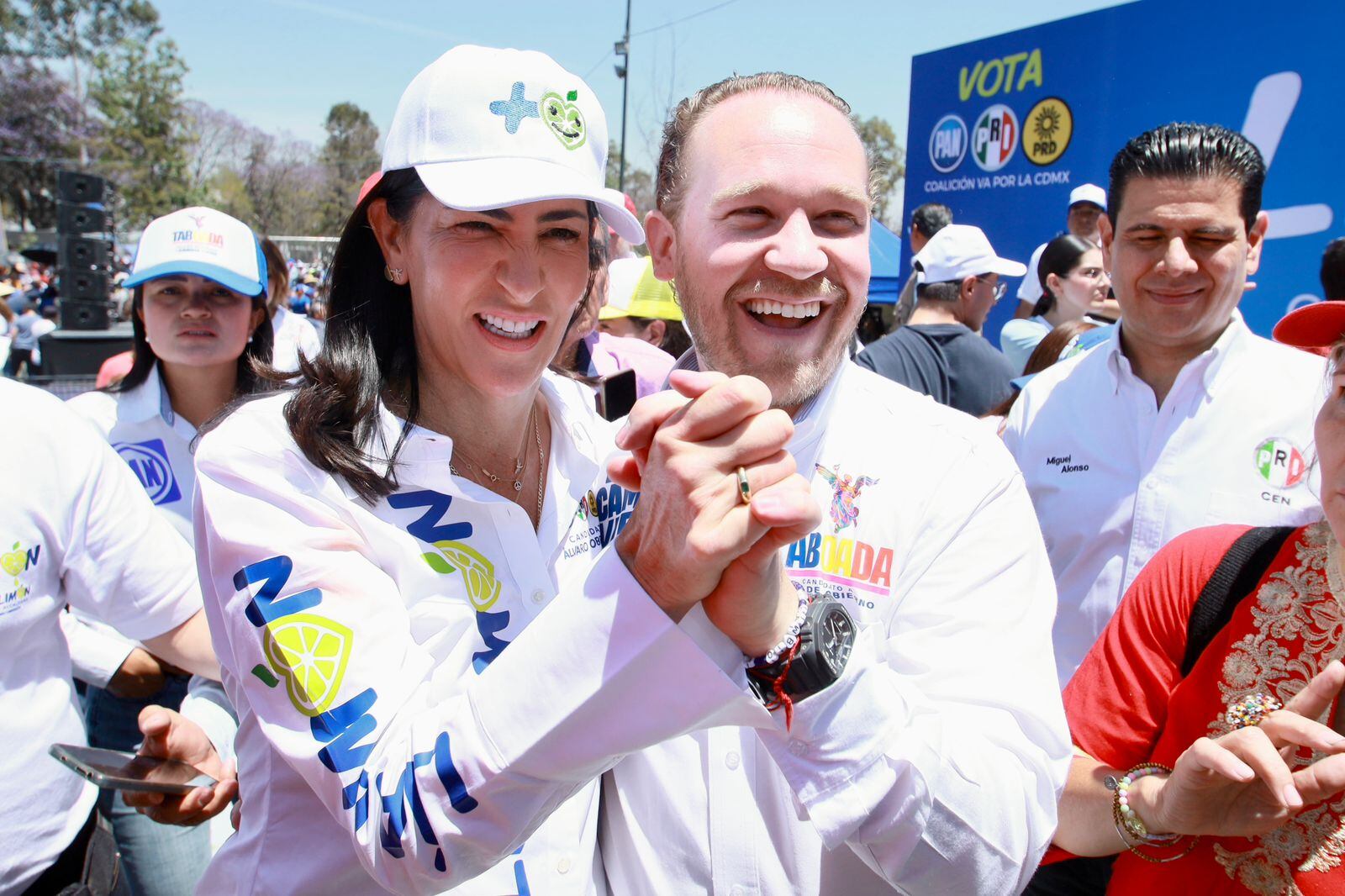Lía Limón y Santiago Taboada