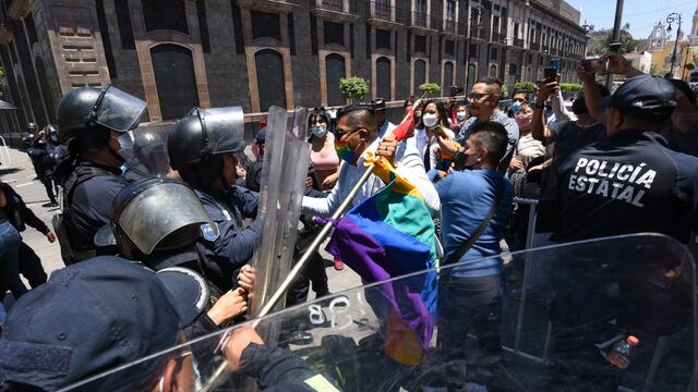 Agresiones de policías del Edomex contra manifestantes LGBT
