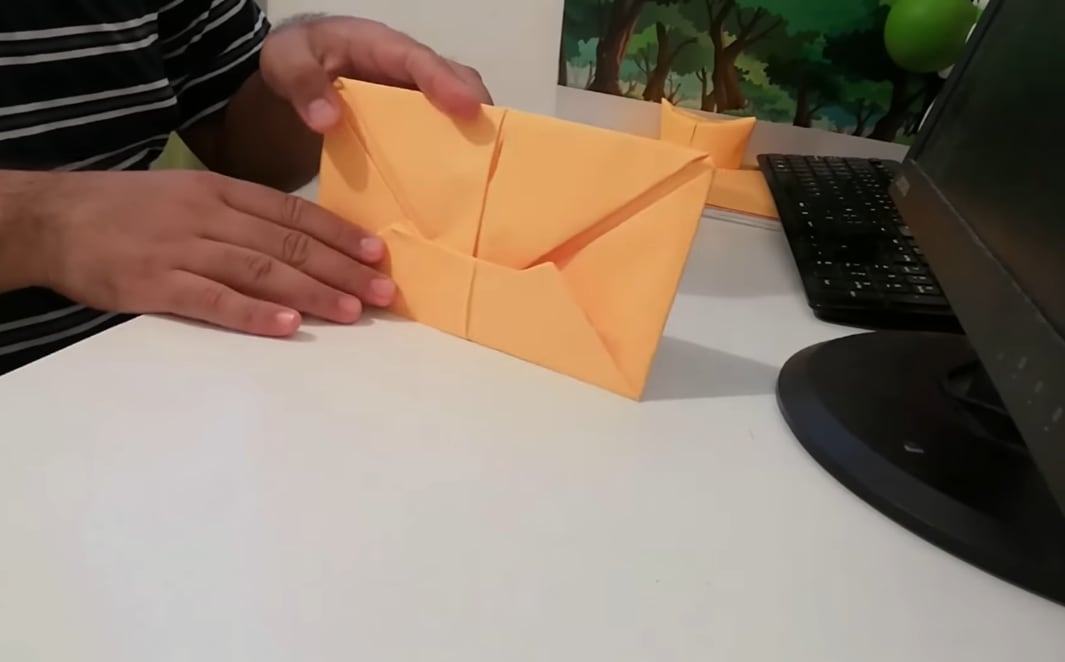 Doblez para hacer Gorro de Niño Héroe