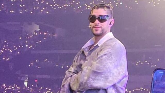 Bad Bunny en su concierto del Estadio Azteca en México