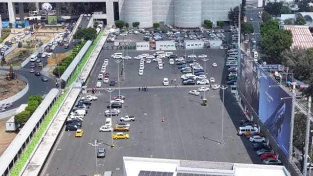 AICM activa estacionamiento alterno en T2 por obras