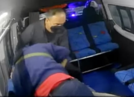 dos militares frustran asalto de combi en Naucalpan/captura de video