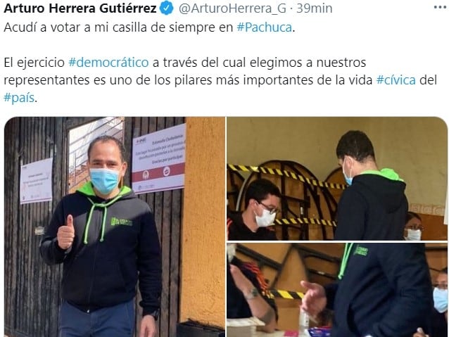 Arturo Herrea vota