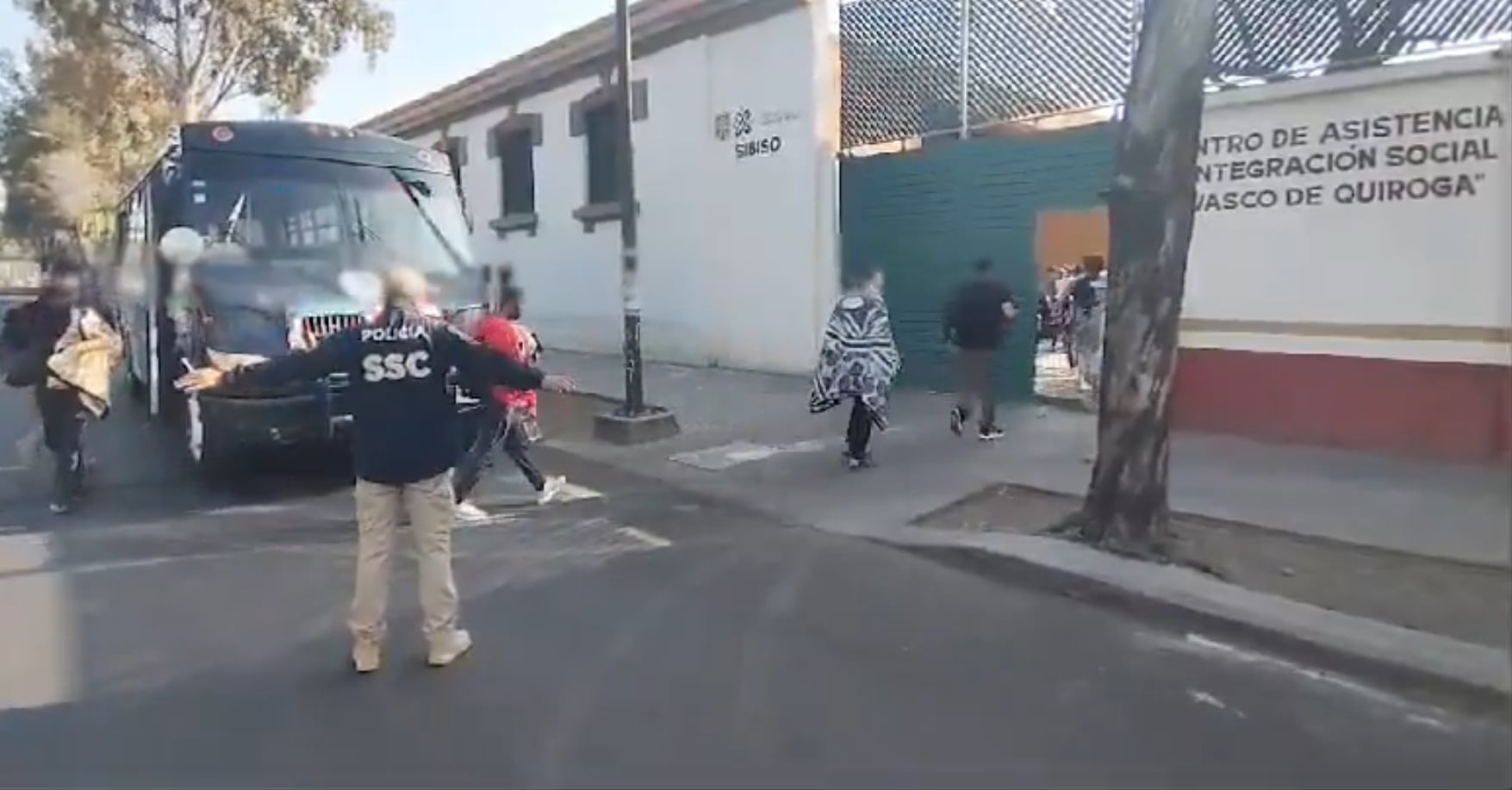 Rescatan a 27 extranjeros de hotel Casa Talavera en la alcaldía Cuauhtémoc