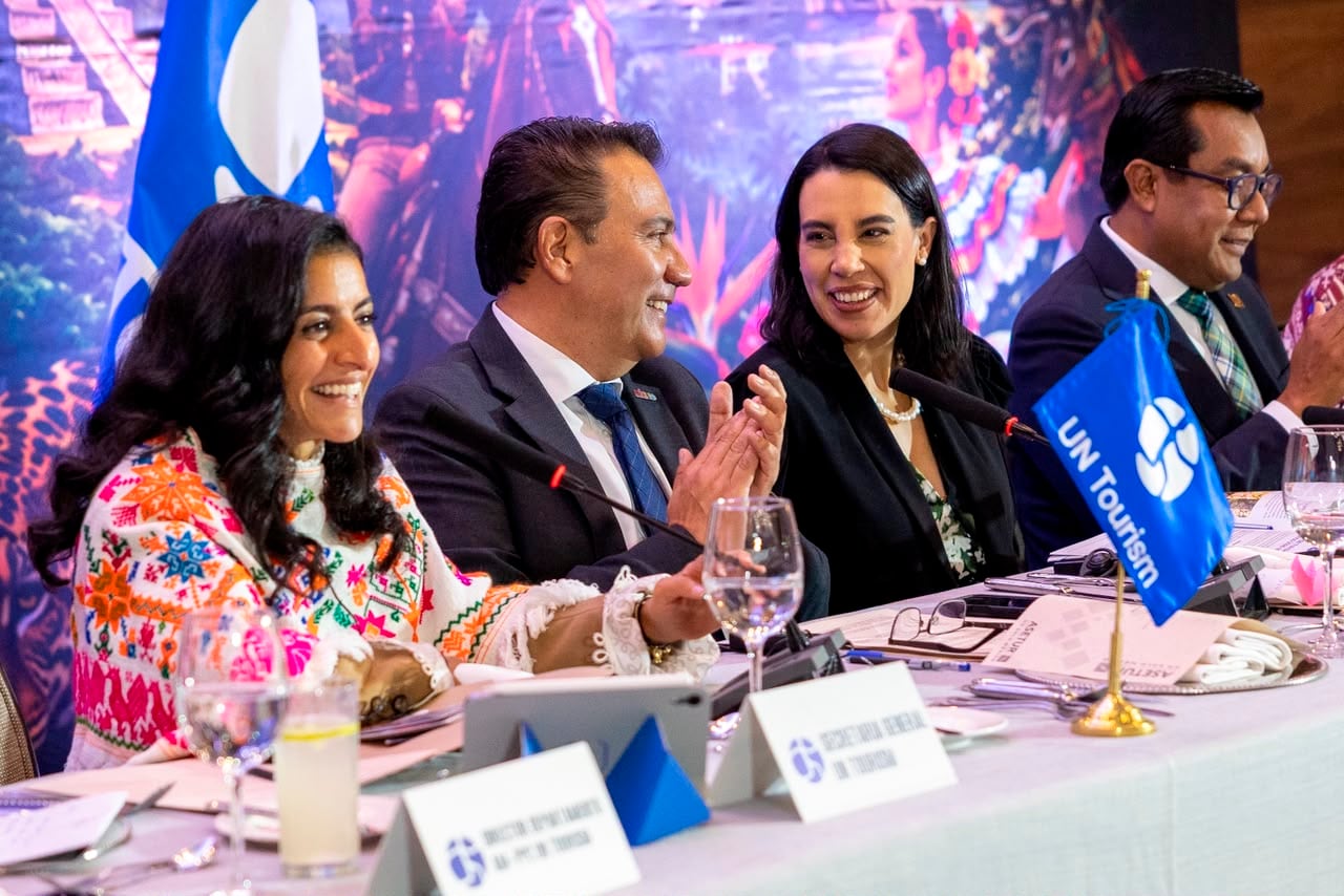Josefina Rodríguez fortalece Turismo Comunitario con Shaikha Nasser.