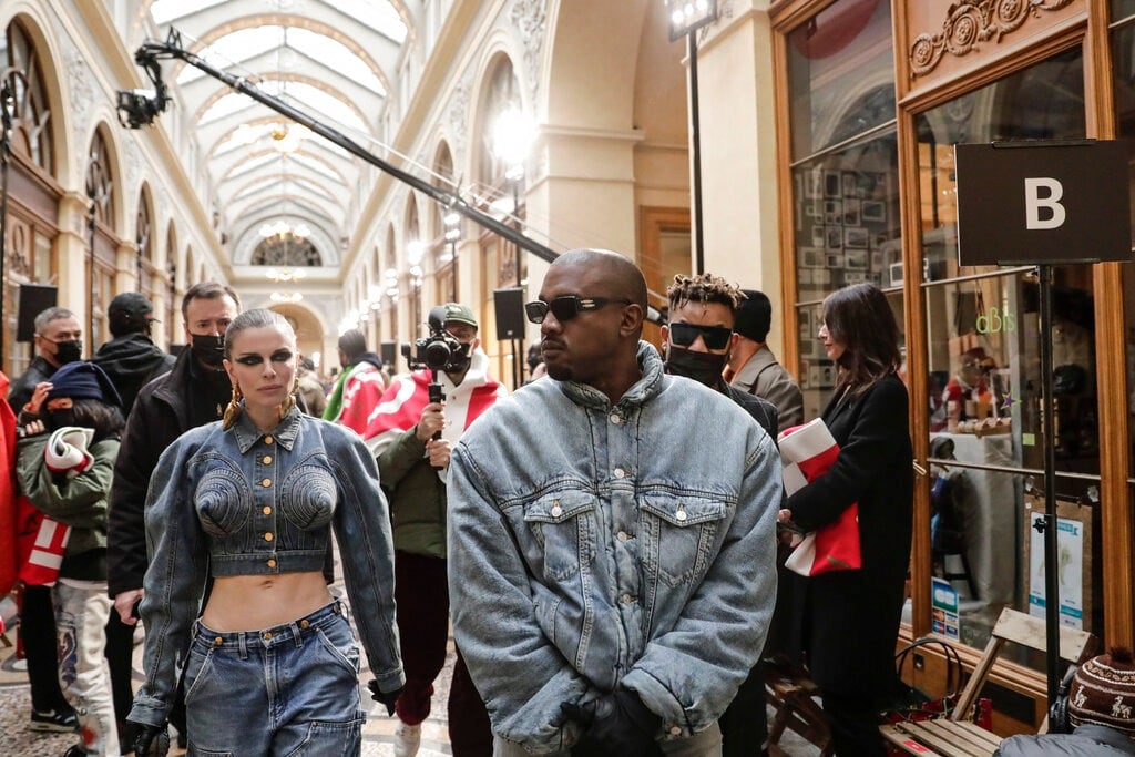 Julia Fox, Kanye West