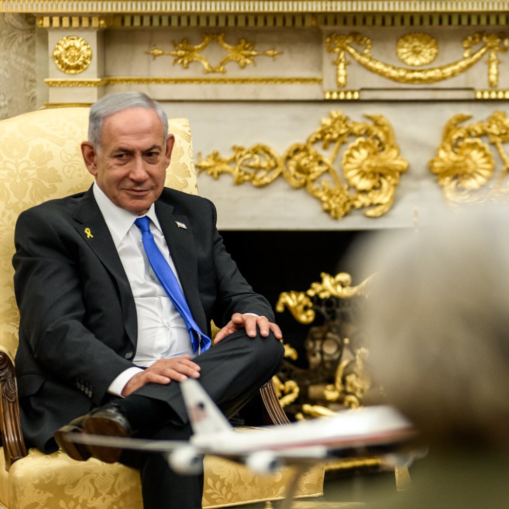 Cada día que pasa, la academia sueca que otorga los Nobel, se desacredita más