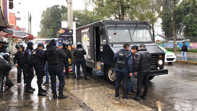 Perredistas que usualmente se manifiestan en Xalapa, utilizaban una camioneta con reporte de robo.